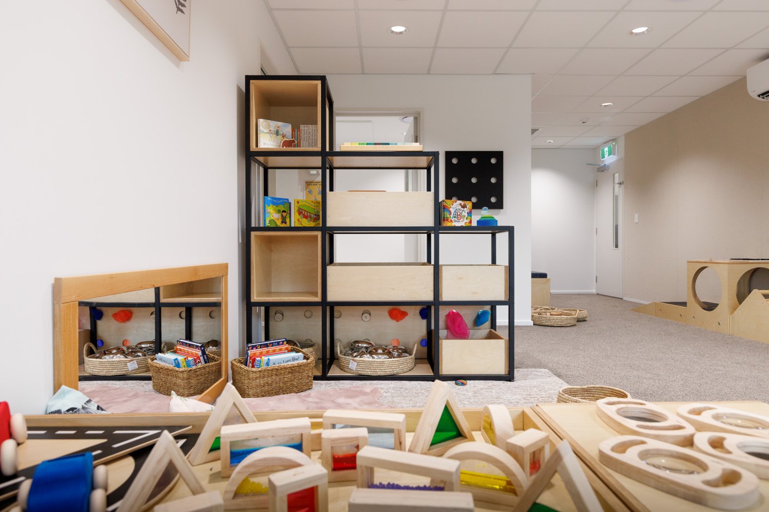 Kubos Display Shelving