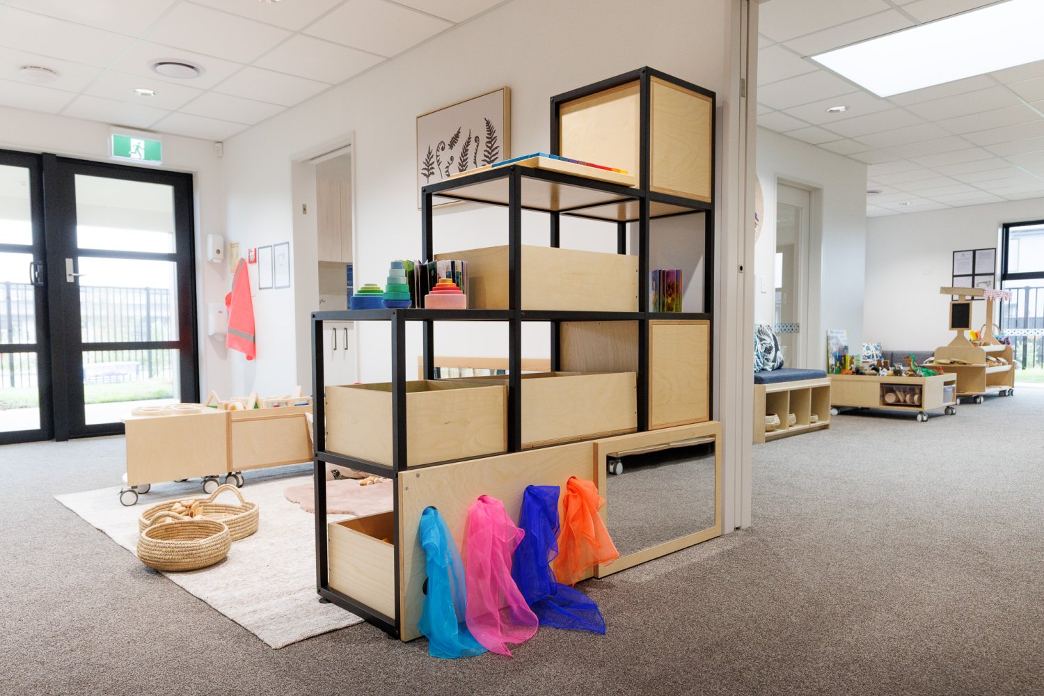 Kubos Display Shelving