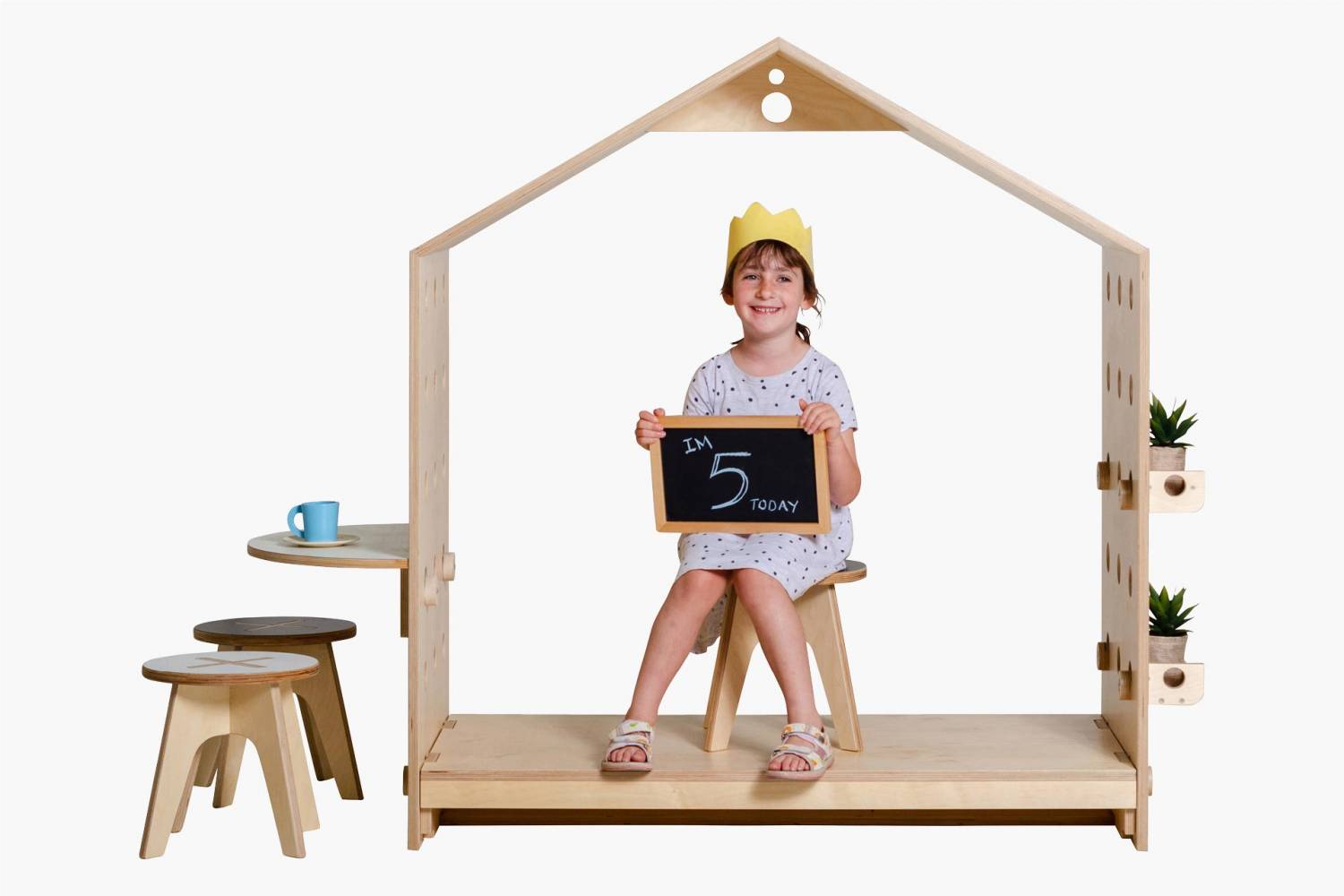 Peggo Multi Nook Stage with Child Stage 